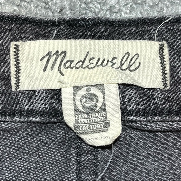 Madewell The Perfect Vintage Wide Leg Crop Jeans Size 33P Black Denim Fringe - Picture 5 of 13